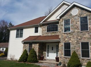 136 Cranberry Dr, Blakeslee, PA 18610