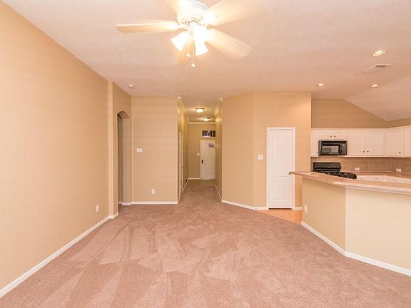 2nd image of 18830 Cluster Oaks Dr