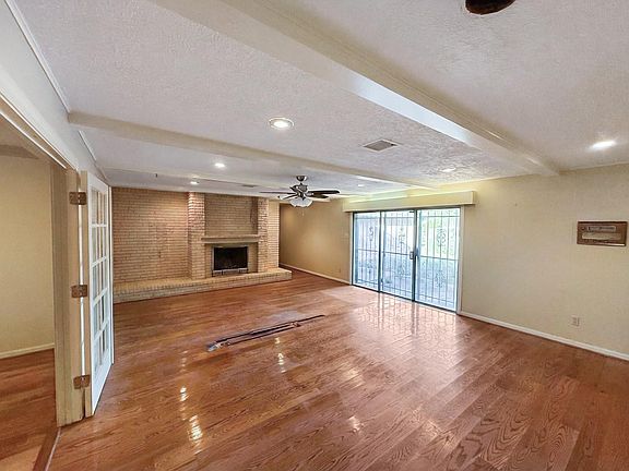 5th image of 8219 Colgate St