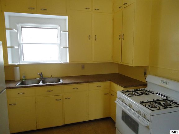 3rd image of 1110 Greenwood Ave