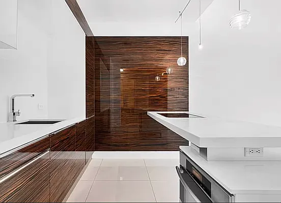 Rented by SR8 REALTY LLC | media 2