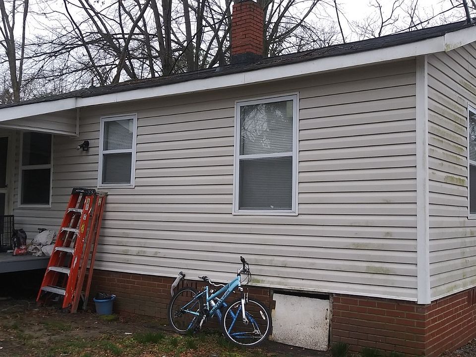 2nd image of 109 S 4th St