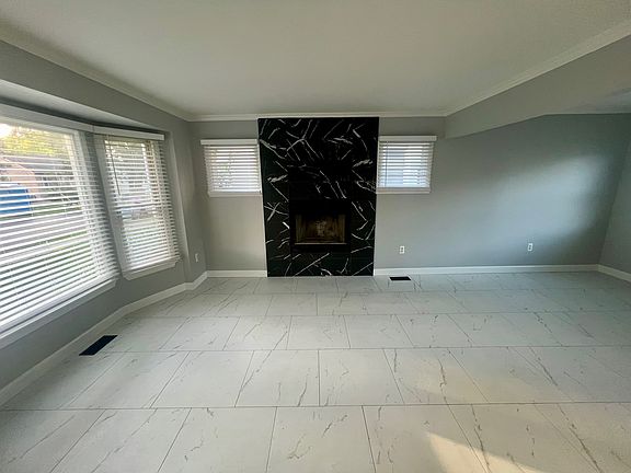 2nd image of 2724 Wolcott St