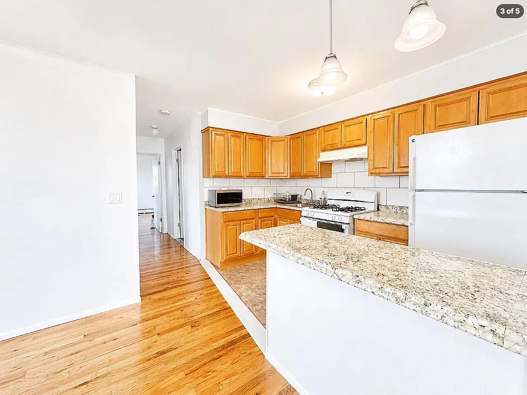 21 Wheeler Ave — Photo 2