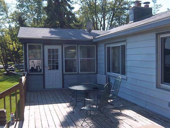 4th image of 28449 Bayshore Dr NW