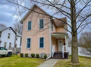 30 Pine St, Waverly, NY 14892