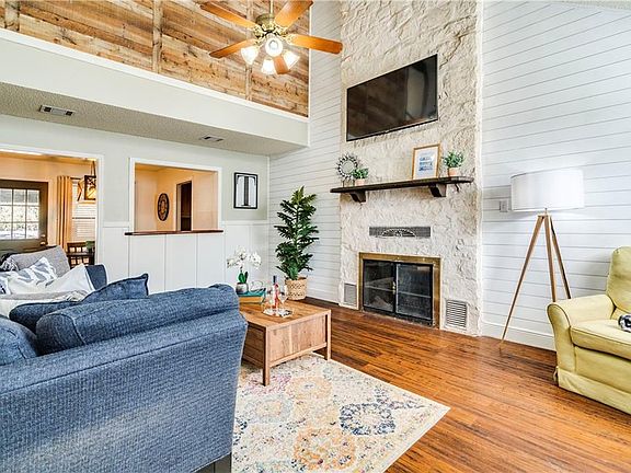 5th image of 309 Leisurewoods Dr