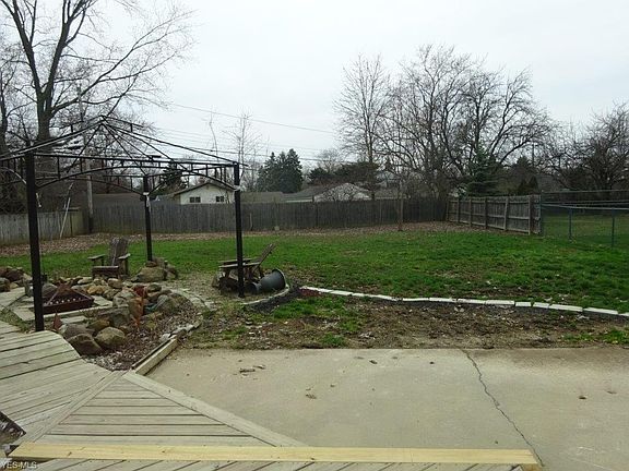 5th image of 6536 Kingsdale Blvd