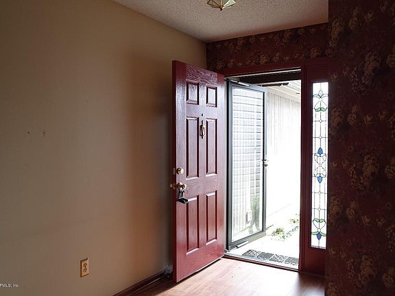 5th image of 3937 Laurelwood Dr