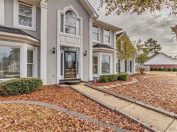 3rd image of 5735 Bradford Ln