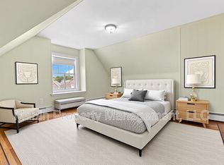 278 Lafayette St APT 5, Salem, MA 01970