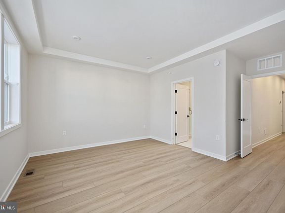 4th image of 14377 Glen Manor Dr