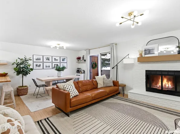 2211 Sentry Dr #B-6, Anchorage, AK 99507