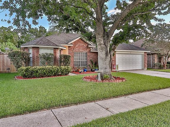 4th image of 8806 Orchard Ln