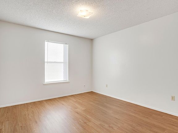 3rd image of 920 N Leverett Ave #700
