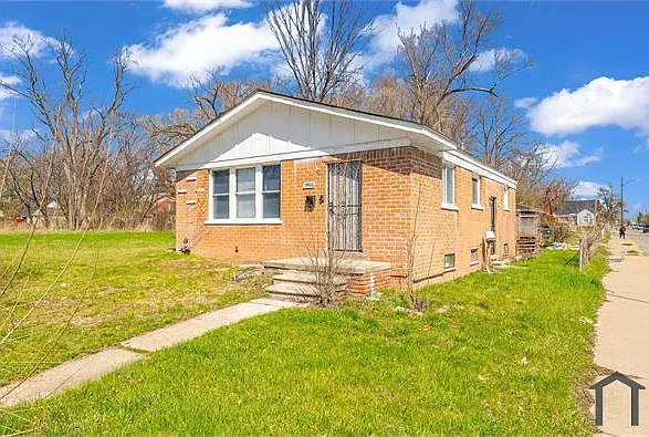 4 bed, 1200 sqft, $1,400 — Photo 4