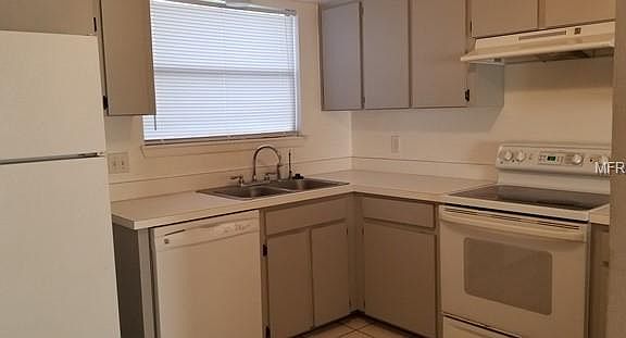 3rd image of 1041 Leeward Dr