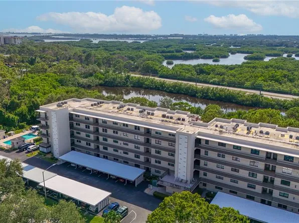 8198 Terrace Garden Dr N Unit 304, Saint Petersburg, FL 33709