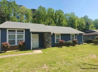 6402 Valley Brook Dr, Riverdale, GA 30274