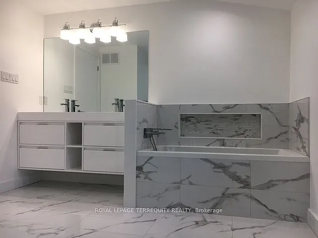48 McGill St — Photo 30