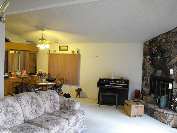 5th image of 10961 Desert Lawn Dr Space 11