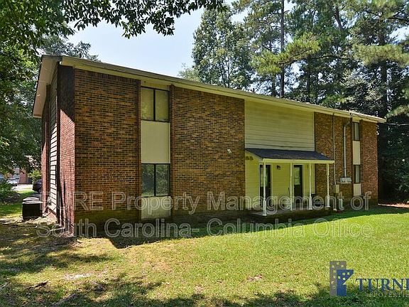 3rd image of 1658 Horseshoe Dr APT B