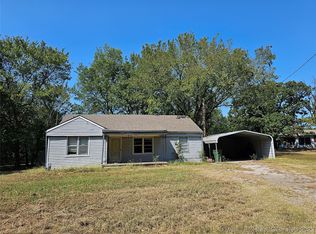 22870 S Honey Creek Ln, Claremore, OK 74019