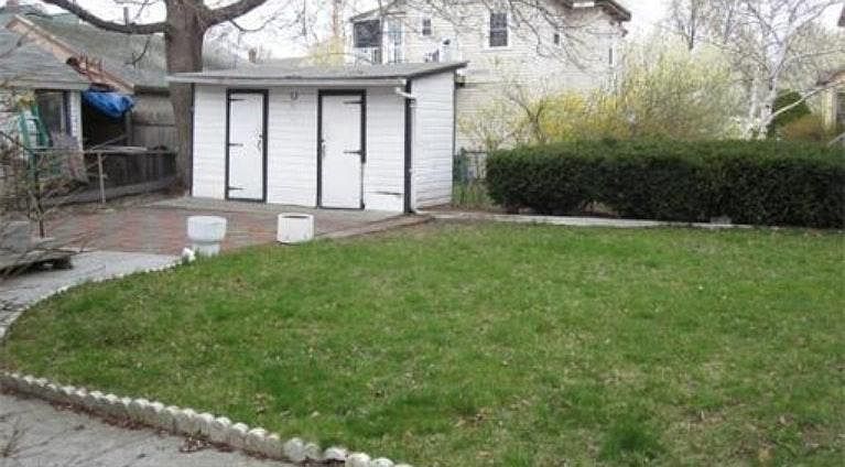 2nd image of 12 Myrtle St