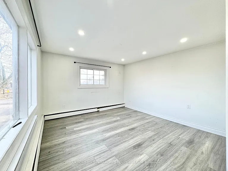 2 Klines Ave #5E — Photo 7