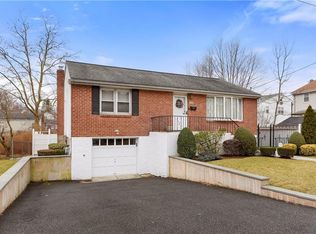 262 Hoover Rd, Yonkers, NY 10710