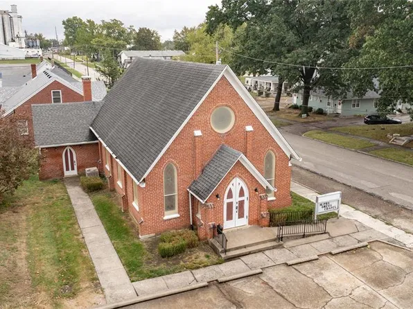 101 Pleasant St, Jerseyville, IL 62052