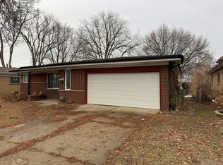 26632 Marilyn Ave, Warren, MI 48089