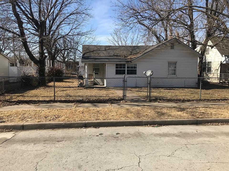 2nd image of 712 N Tom St