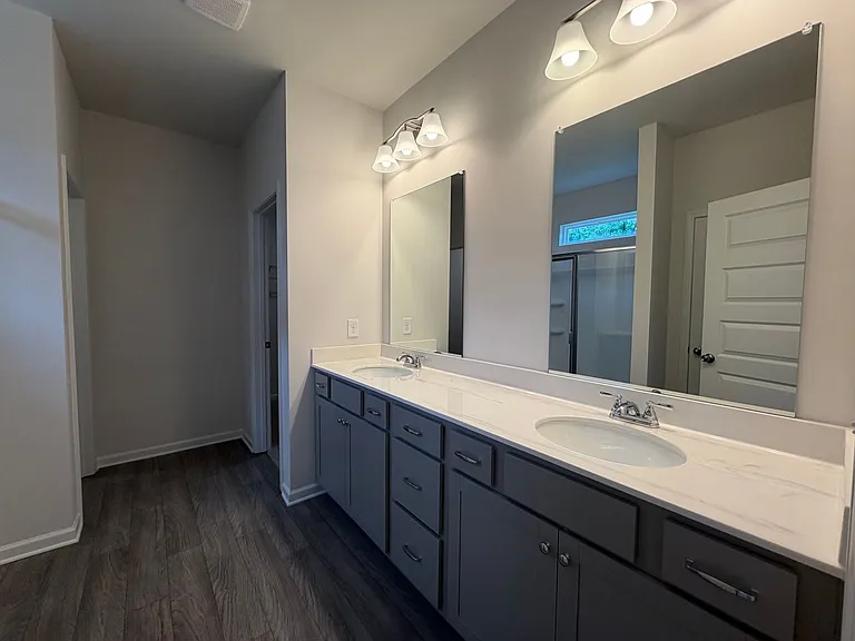 8 Cavalier Ct — Photo 18
