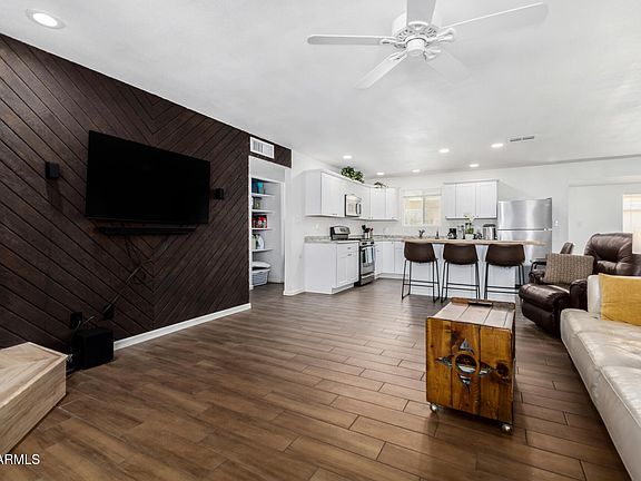 4th image of 2249 E GREENWAY Road