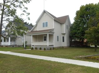 1600 14th Ave, Menominee, MI 49858