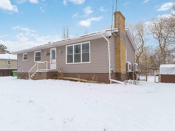 2nd image of 395 College Rd