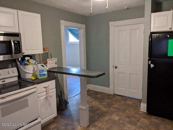 4th image of 532 Warnock St