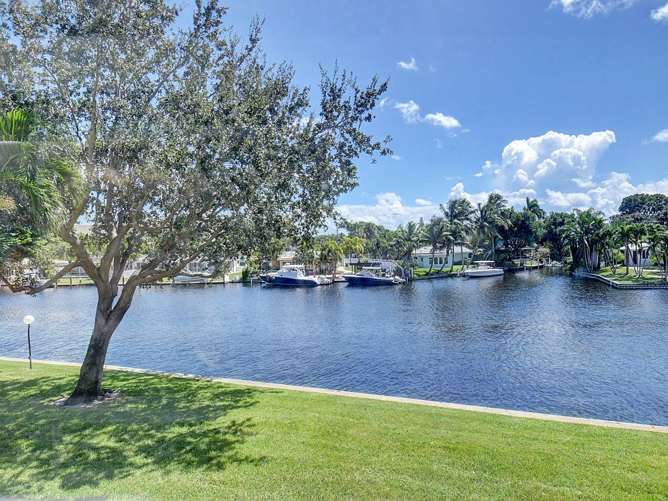 1st image of 14 Royal Palm Way #2050