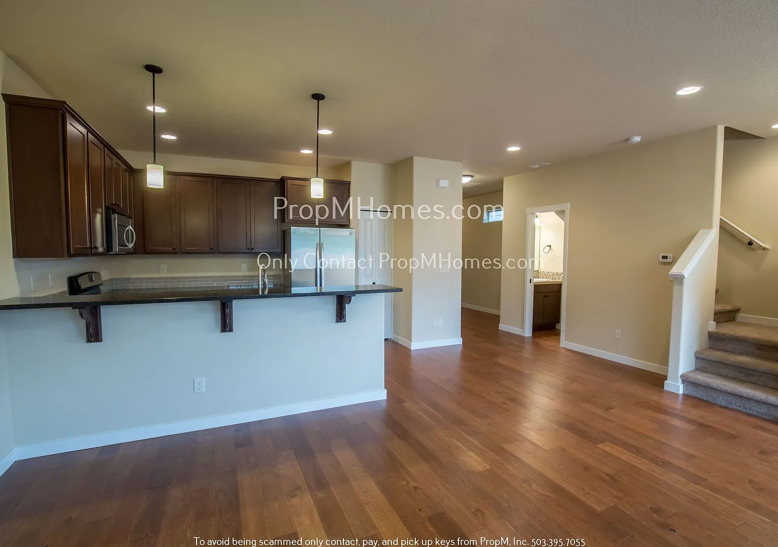 Beautiful Four Bedroom Home in North Plains — Photo 4