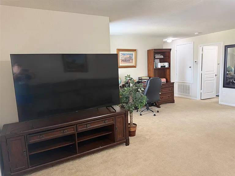 19627 Blue Pine Cir — Photo 13