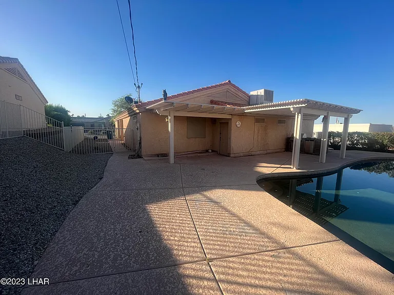1650 Park Terrace Ave — Photo 23