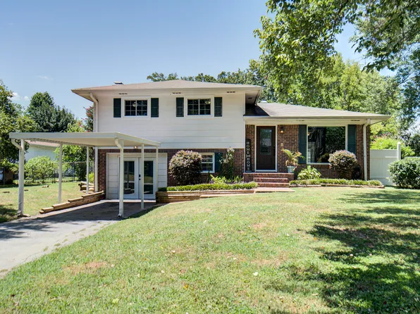 347 Serena Dr, Hixson, TN 37343