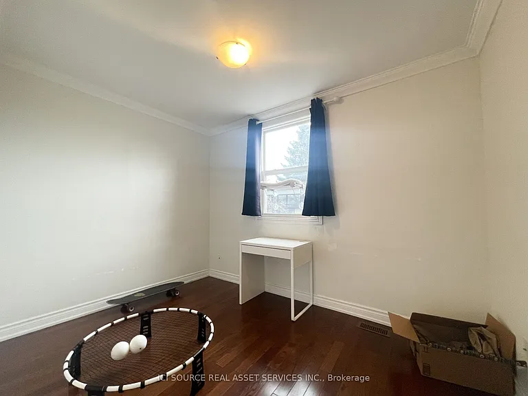 167 Markham St #2 — Photo 4