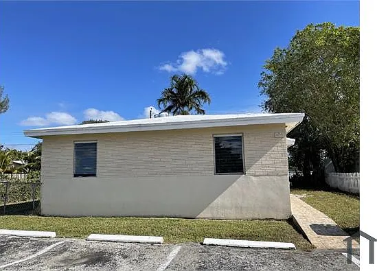 2 bed, 800 sqft, $2,200 — Photo 4