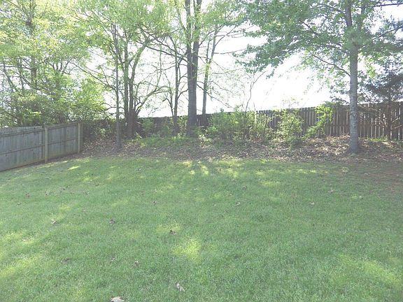 4th image of 510 Hummingbird Ln