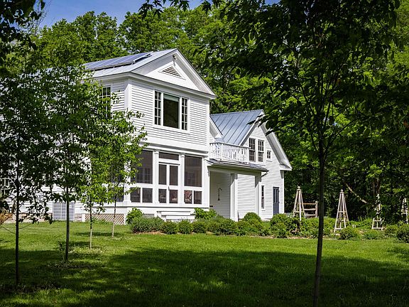 2nd image of 1816 Morgan Horse Farm Road
