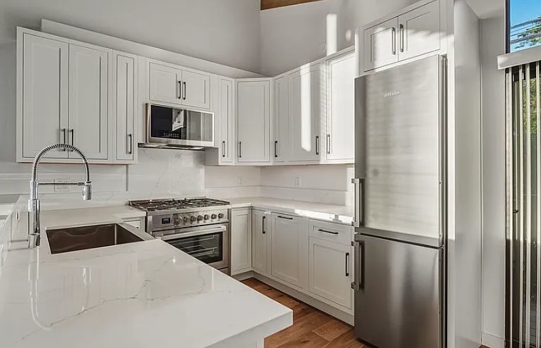 2101 Glenneyre St #C — Photo 10