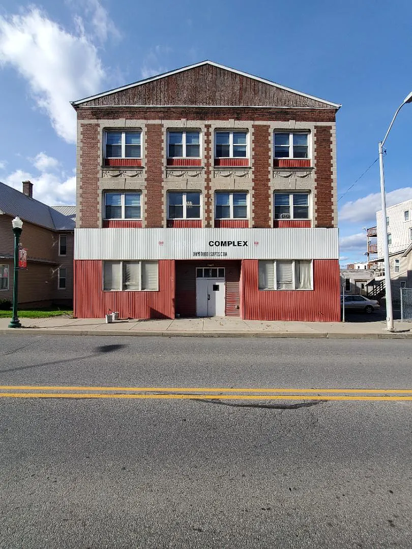 132 S Brady St - 14 — Photo 3