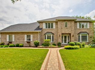 1509 Ridgewood Cir, Downers Grove, IL 60516